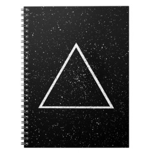 Cuaderno Esquema blanco del triángulo en fondo negro de la