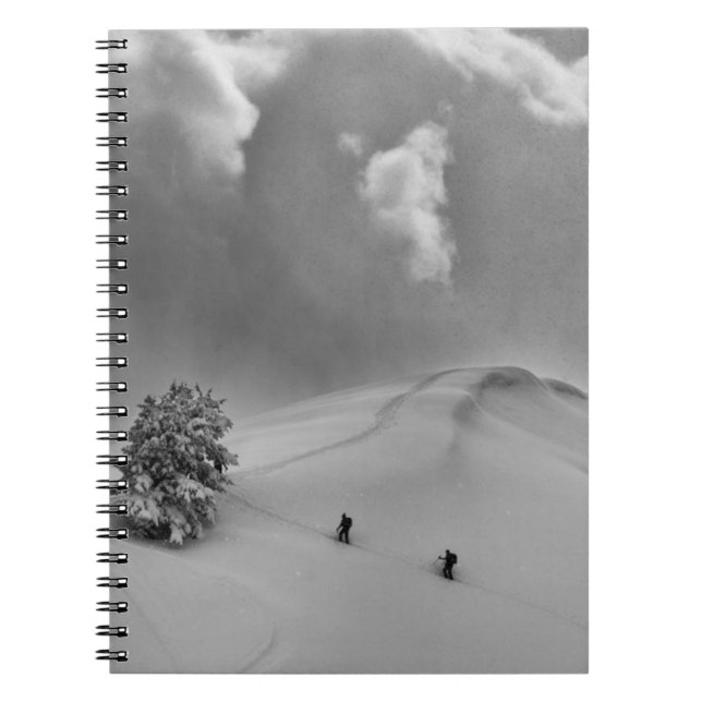 Cuaderno Esquiadores de backcountry en polvo fresco (Frente)