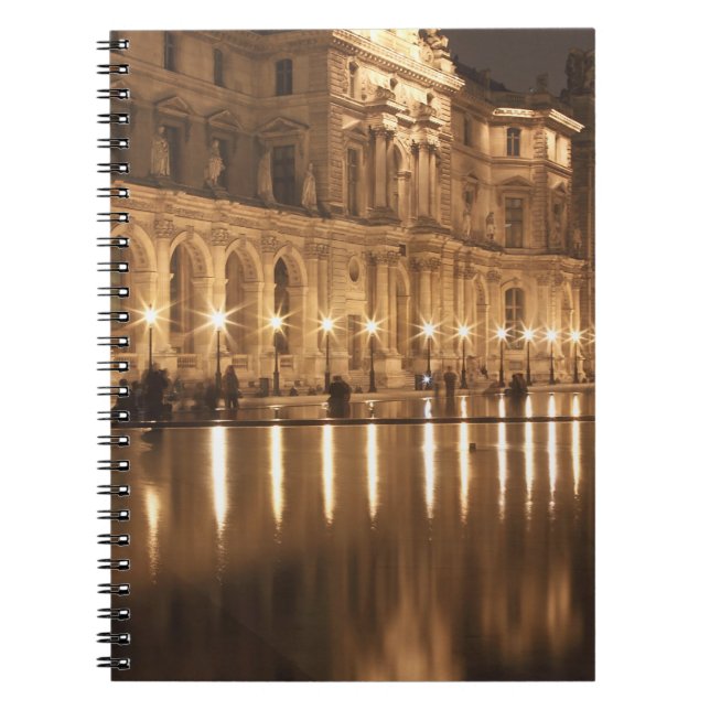 Cuaderno Estanque reflectante en el Louvre, París, Francia (Frente)