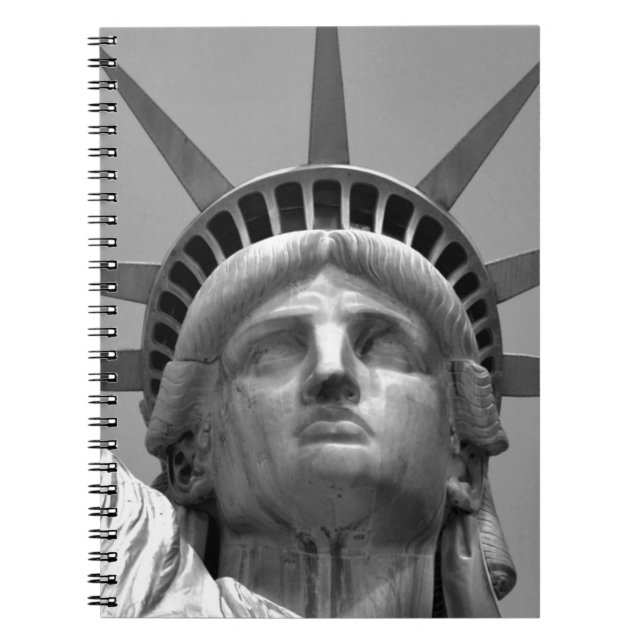 Cuaderno Estatua blanca y negra de la libertad de Nueva Yor (Frente)