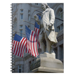 Cuaderno estatua de Benjamin Franklin en Washington, DC