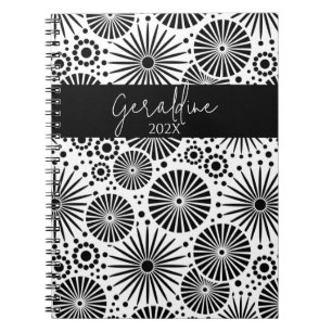 Cuaderno Estrella geométrica moderna en blanco y negro Nomb