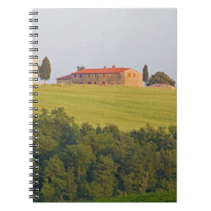 Cuaderno Europa; Italia; Toscana, Capilla en la Colina