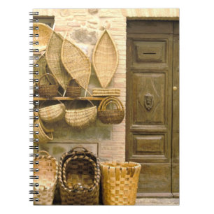 Cuaderno Europa, Italia, Toscana, Montalcino. Cesta