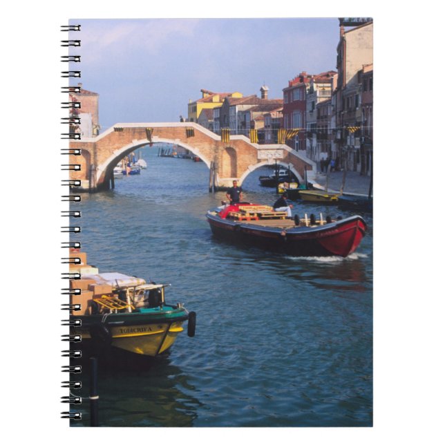 Cuaderno Europa, Italia, Venecia. Barcos que traen (Frente)