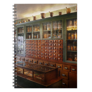 Cuaderno Farmacia, saldré en un minuto