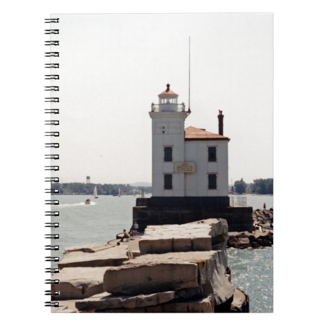 Cuaderno Faro del Lago Erie (Frente)
