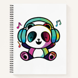 Cuaderno Feliz Panda con auriculares escuchando música.