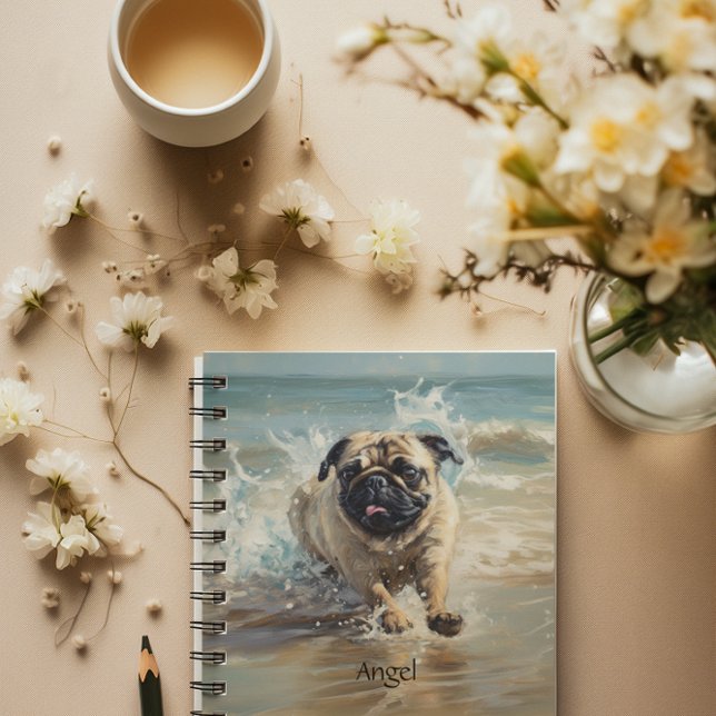 Cuaderno Feliz Pug en la Playa personalizable (Subido por el creador)