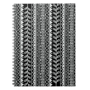 Cuaderno Filas de patrones de garabatos en negro y blanco