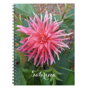 Cuaderno Flor Dahlia rosa brillante.