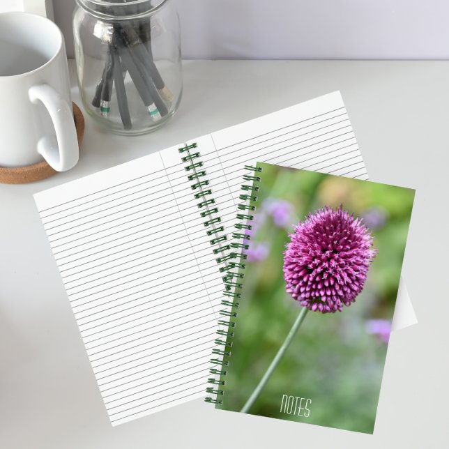 Cuaderno Flor de Allium Púrpura Floral en Flor (In Situ)