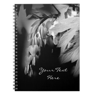 Cuaderno Flor De Corazón Sangrante Negro Y Blanco