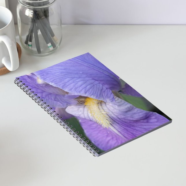 Cuaderno Flor de Iris Púrpura Floral (In Situ)