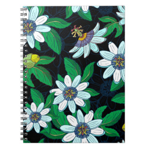Cuaderno Flor de pasión, pasiflora en un fondo negro. F