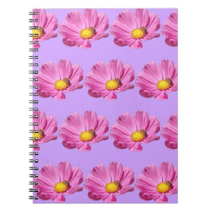Cuaderno Flor Rosa Vibrante Con Una Abeja En Un Día De Vera