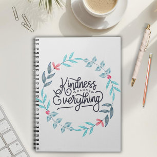 Cuaderno Floral Gris 'La Bondad Lo Cambia Todo'