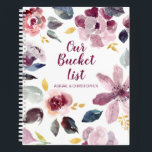 Cuaderno Floral Our Bucket List Keepsake Journal<br><div class="desc">Este diario ha esparcido flores alrededor de las palabras Our Bucket List y los nombres de la pareja. Es el regalo Boda perfecto para que los recién casados puedan soñar con una lista de baldes compartidos.</div>