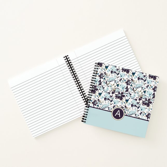 Cuaderno Flores azules monogramo Clematis (Monogram Clematis Blue Flowers Notebook from Studio Posies.)