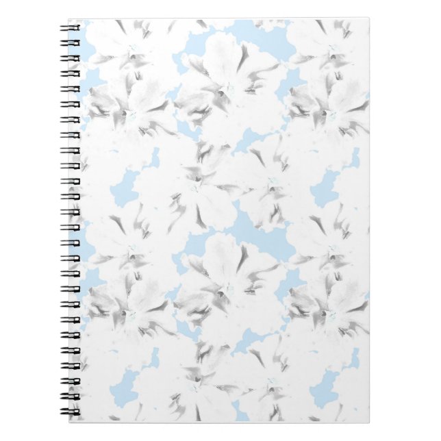 Cuaderno Flores blancas en azul claro. (Frente)