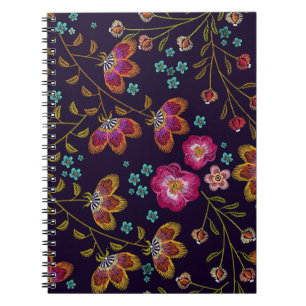 Cuaderno Flores bordadas: patrón sin costuras de moda