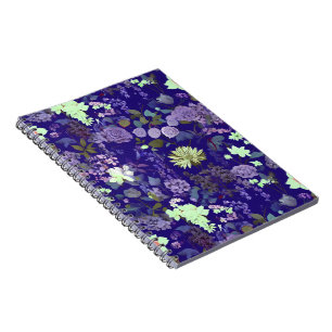 Cuaderno Flores con un ambiente elegante y misterioso