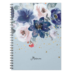 Cuaderno Flores de agua azul rosada suave en su persona