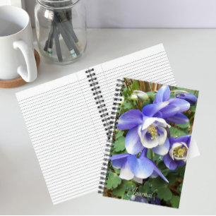 Cuaderno Flores de Aquilegia Púrpura Floral