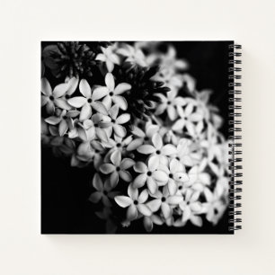 Cuaderno Flores de blanco y negro
