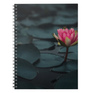 CUADERNO FLORES DE LOTUS PURPLE EN EL AGUA