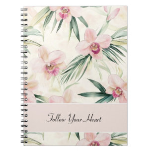 Cuaderno Flores de orquídea rosadas con rubor verde corazón