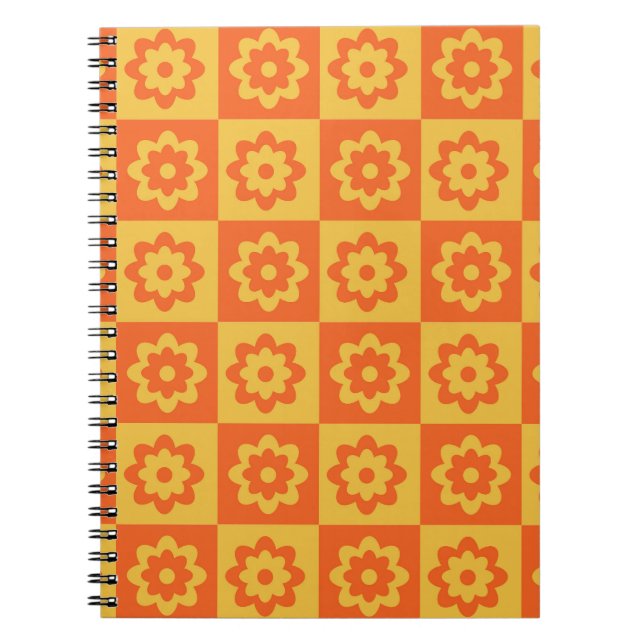Cuaderno Flores Retro Hippie en Tablero de Ajedrez Amarillo (Frente)