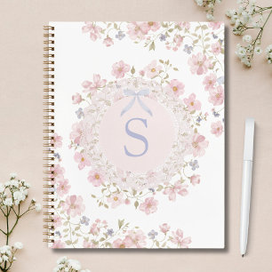 Cuaderno Flores rosadas monogramadas y encaje floral
