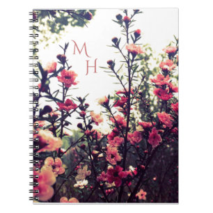 Cuaderno Flores Silvestres de Flor de Rosa Prado Monograma