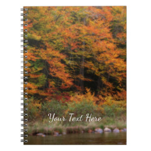 Cuaderno Foliage otoñal bordeando la naturaleza del río Ort