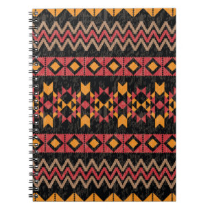 Cuaderno Fondo Negro, Patrón Geométrico Moderno.