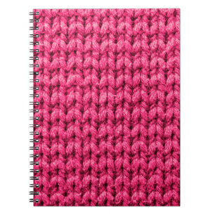 Cuaderno Fondo rosado de punto. Textura de yarn. Kn vertica
