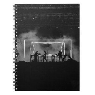 CUADERNO FOTO DE SILHOUETTE DE ROCK BAND EN EL ESCENARIO