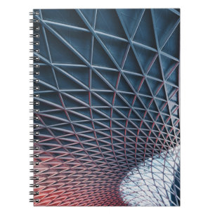 Cuaderno Foto en ángulo bajo de la estructura del edificio