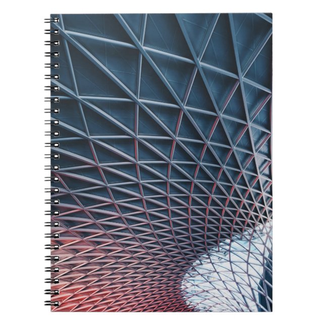 Cuaderno Foto en ángulo bajo de la estructura del edificio (Frente)