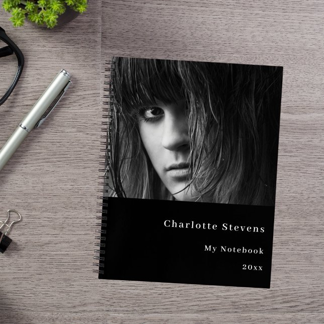 Cuaderno Foto en blanco negro (Subido por el creador)