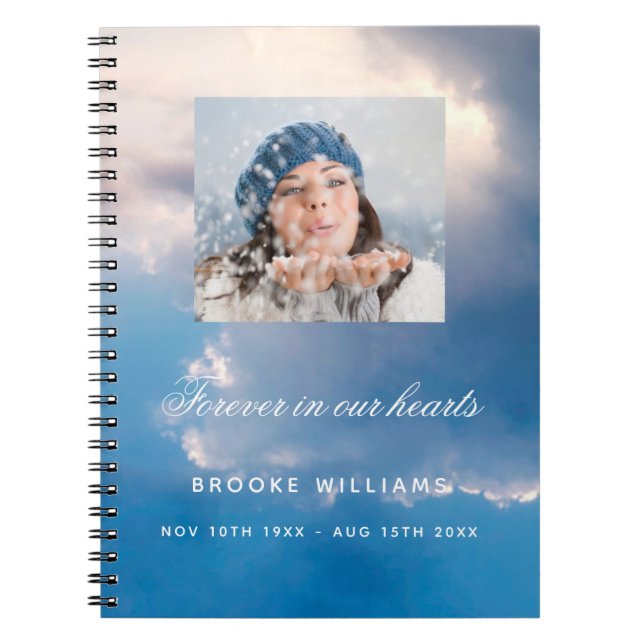 Cuaderno Fotos funerarias conmemorativas del cielo azul (Frente)