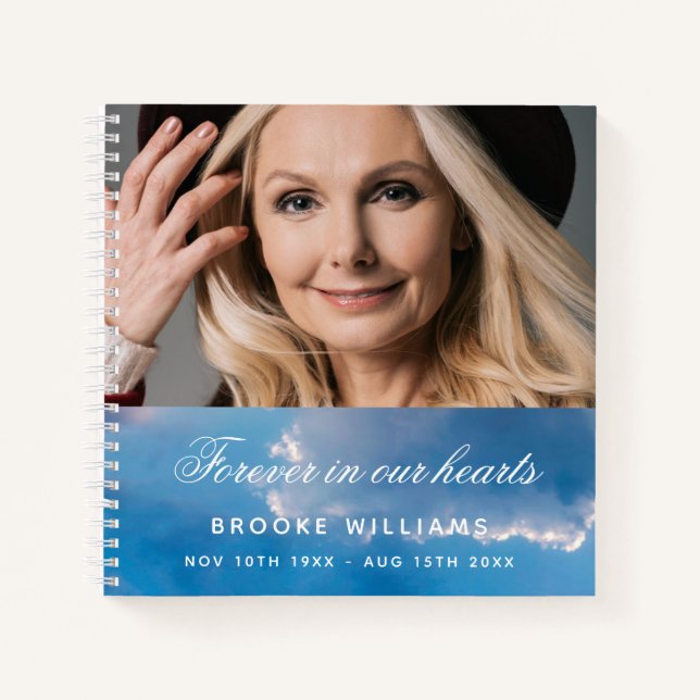 Cuaderno Fotos funerarias conmemorativas del cielo azul (Anverso)