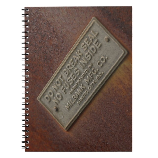 CUADERNO FRESCO DE RETRO-STEAMPUNK- (Frente)