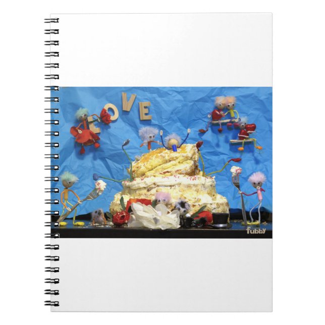 Cuaderno Fubby feest met taart en bruidspaar. (Frente)