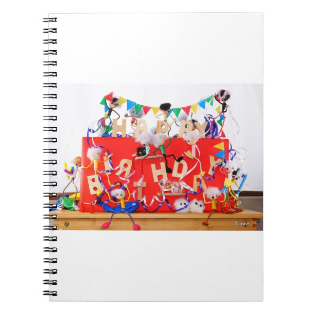 Cuaderno Fubby's die feest vieren voor verjaardag. (Frente)