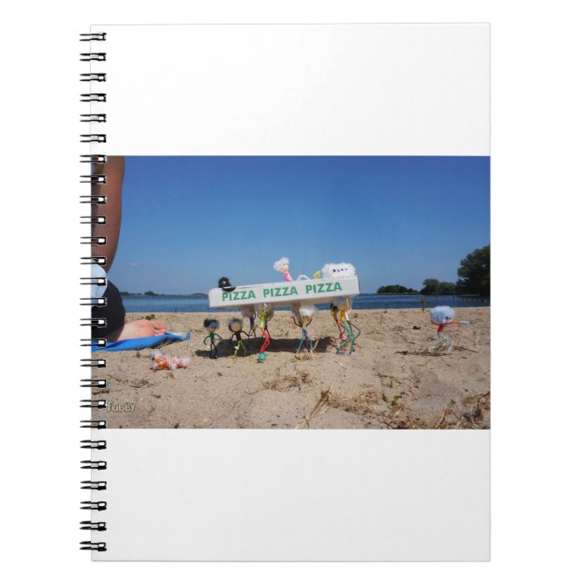 Cuaderno Fubby's die op het strand een pizza stelen. (Frente)