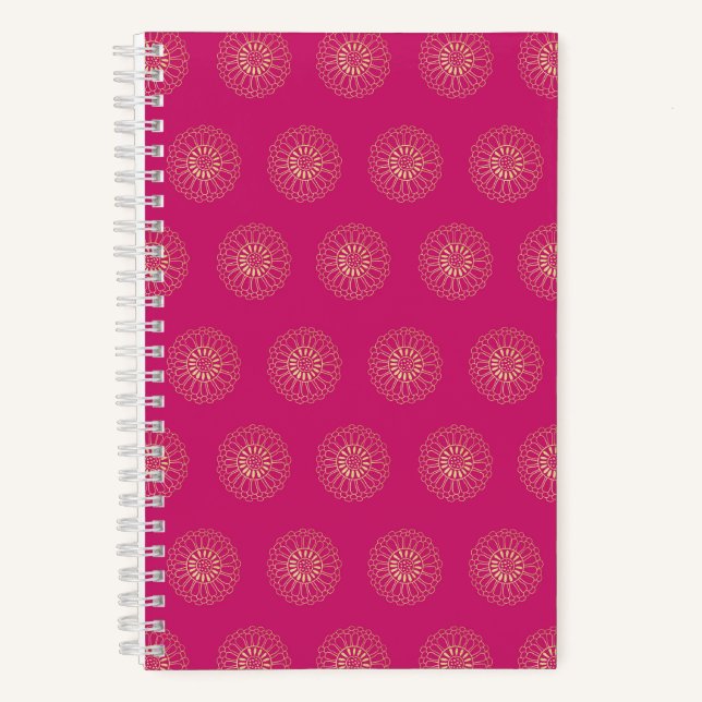 Cuaderno Fucsia | Medallones de Flor de Zinnia Dorada (Anverso)