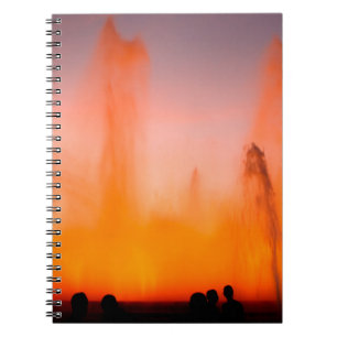 Cuaderno Fuente Mágica de Montjuic, Barcelona, España. Nigh