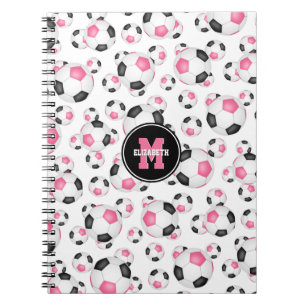 Cuaderno fútbol de niñas negras y rosas